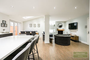 Photo 15- click for photo gallery